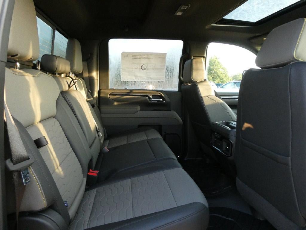 New 2026 Chevrolet Silverado 2500 ZR2 w/ LPO, Dark Essentials Package AWD/4WD image 13