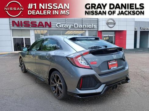 Used 2018 Honda Civic Sport image 5
