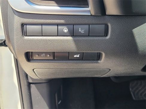 Used 2021 Nissan Rogue Platinum image 26