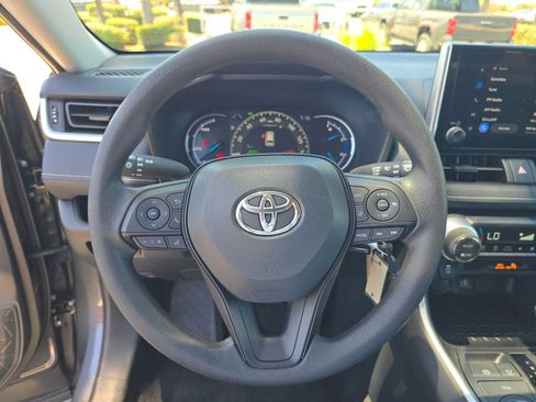 Certified 2025 Toyota RAV4 LE AWD/4WD image 24