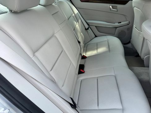Used 2016 Mercedes-Benz E 350 Sedan w/ Premium Package image 22
