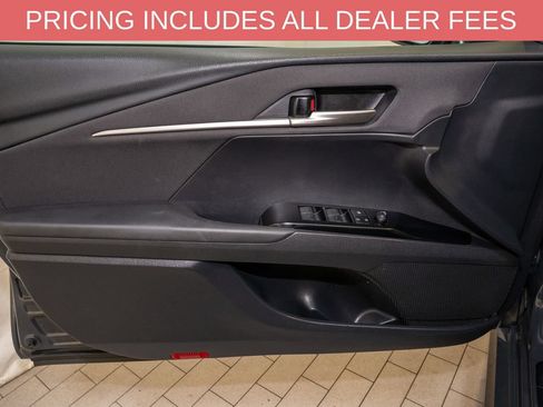 Used 2025 Toyota Camry LE FWD image 11
