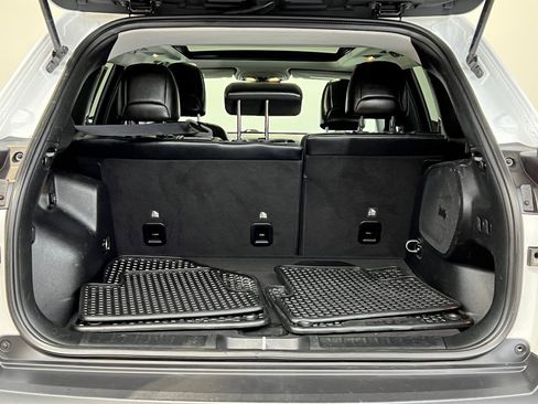 Used 2022 Jeep Cherokee Latitude w/ Sun & Sound Group image 9