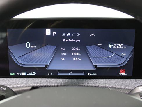 Used 2024 Kia EV6 Light RWD image 11