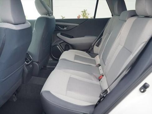 Certified 2025 Subaru Outback Premium AWD/4WD image 6