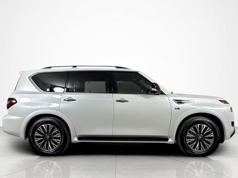 Used 2022 Nissan Armada SL w/ Midnight Edition Package image 6