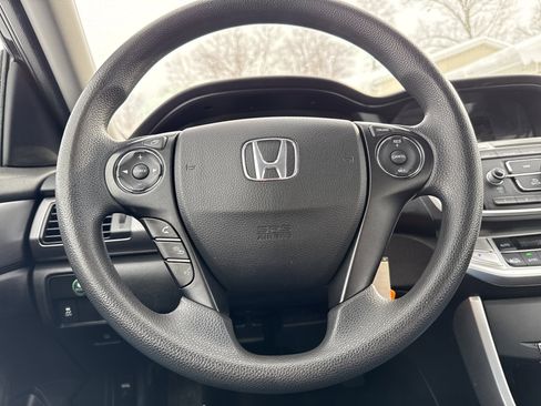 Used 2015 Honda Accord LX image 23