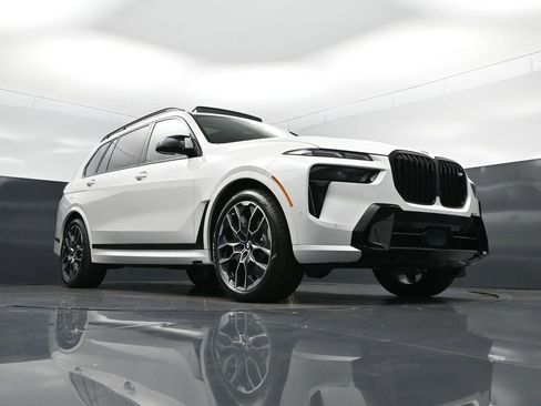 New 2026 BMW X7 M60i image 45