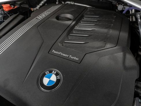 Used 2022 BMW X5 xDrive40i AWD/4WD image 4