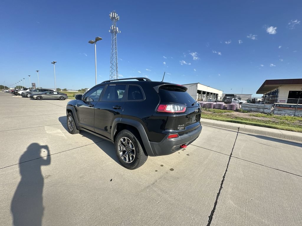 Used 2020 Jeep Cherokee Trailhawk w/ Cold Weather Group AWD/4WD image 17