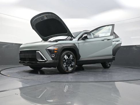 Used 2024 Hyundai Kona SEL FWD image 31