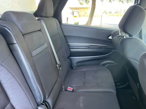 Used 2024 Dodge Durango SXT image 37