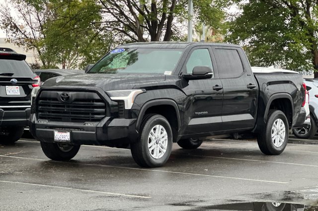 Used 2025 Toyota Tundra SR5 w/ SR5 Convenience Package AWD/4WD image 8