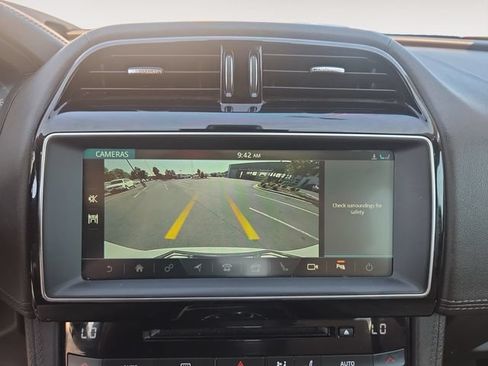 Used 2019 Jaguar F-PACE Portfolio AWD/4WD image 24
