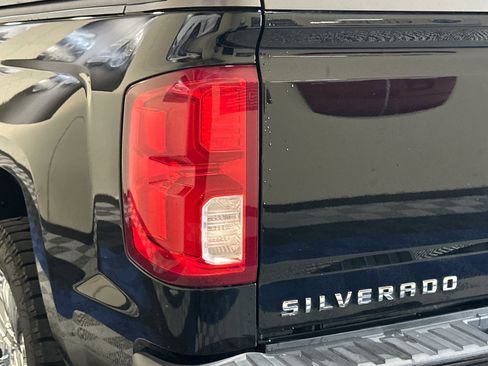 Used 2017 Chevrolet Silverado 1500 High Country w/ High Desert Package image 45