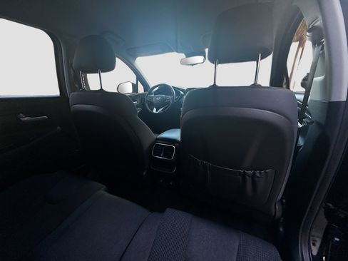 Used 2019 Hyundai Santa Fe SEL image 27