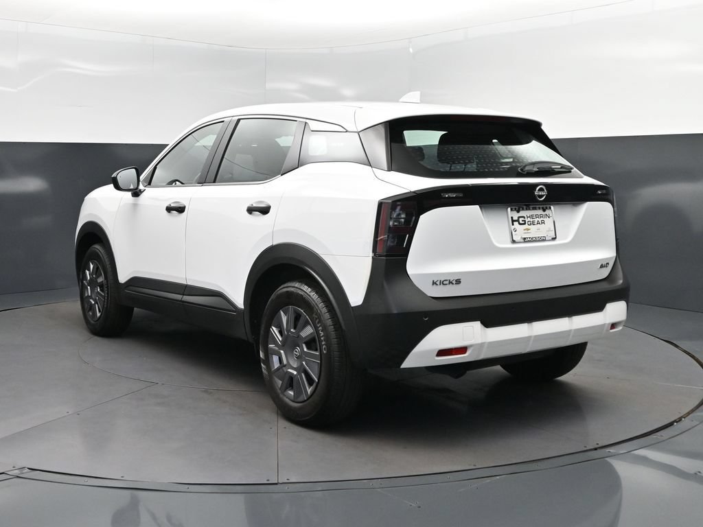 Used 2025 Nissan Kicks S AWD/4WD image 5