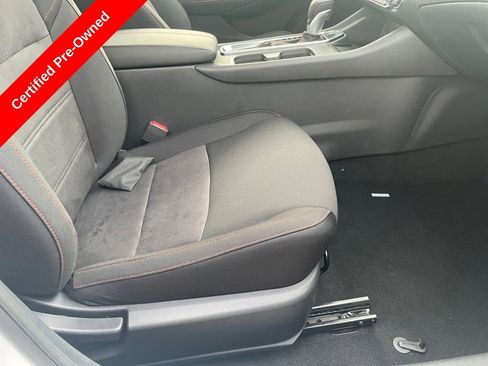 Certified 2025 Nissan Sentra SR w/ Midnight Edition image 28