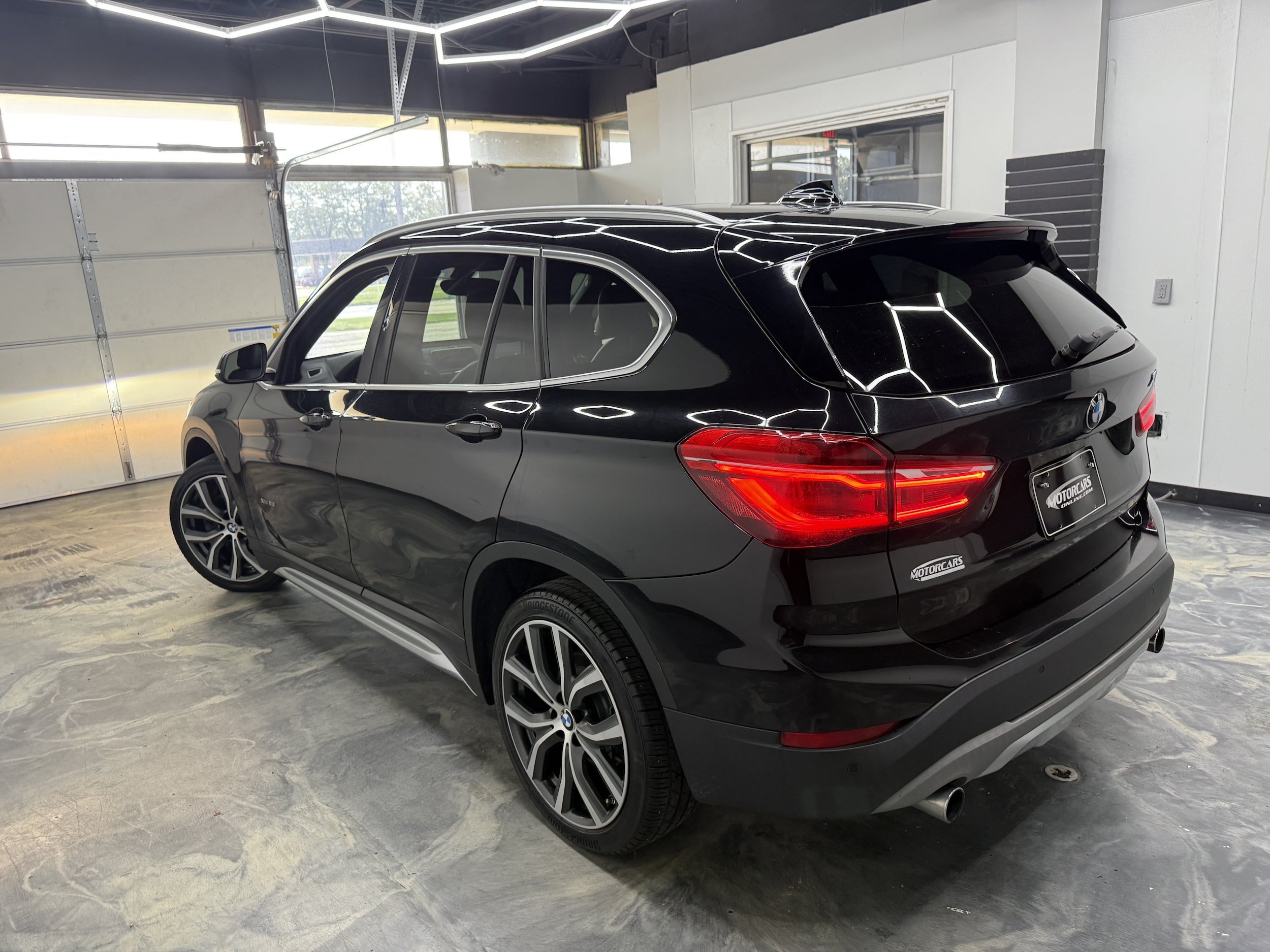 Used 2017 BMW X1 xDrive28i AWD/4WD image 5