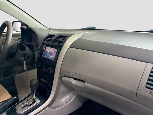 Used 2010 Toyota Corolla LE FWD image 26