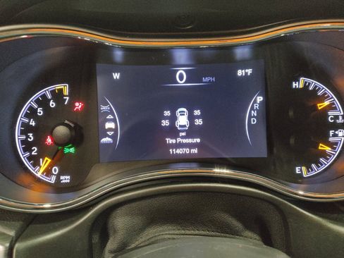 Used 2019 Jeep Grand Cherokee Limited image 23