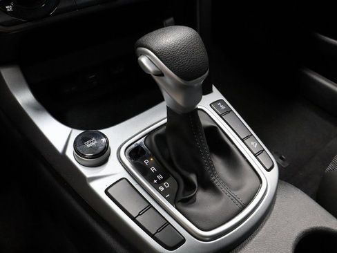 Used 2025 Kia Seltos LX image 32