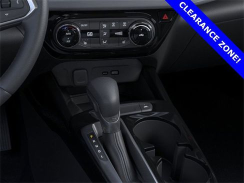 New 2025 Chevrolet Trax LT w/ Sunroof Package image 23