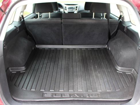 Used 2014 Subaru Outback 2.5i AWD/4WD image 37