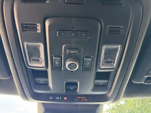 Used 2022 Cadillac Escalade ESV Sport Platinum w/ Heavy-Duty Trailer Package RWD image 26