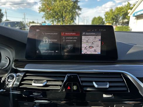 Used 2019 BMW 530i w/ Convenience Package image 31