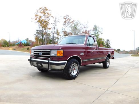 Used 1990 Ford F150 2WD Regular Cab image 2