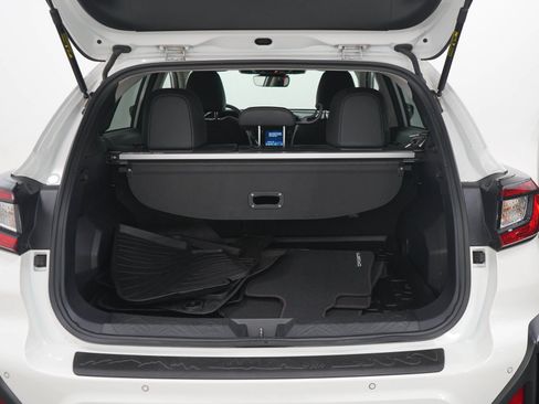 Used 2024 Subaru Crosstrek 2.5i Limited AWD/4WD image 17