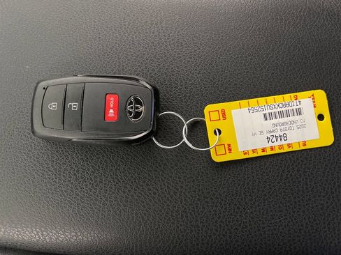 Used 2025 Toyota Camry SE FWD image 24