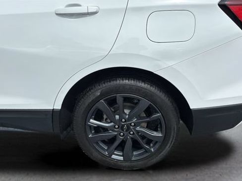 Used 2024 Chevrolet Equinox RS FWD image 35