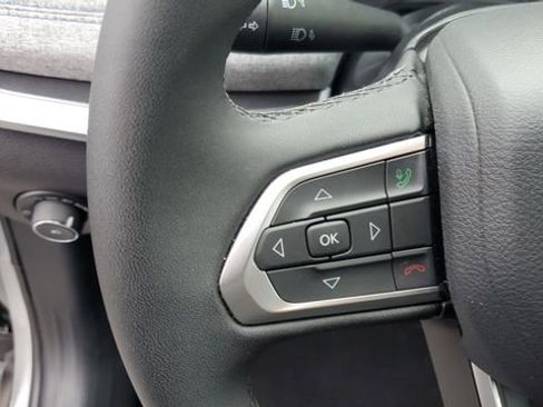 Certified 2024 Jeep Compass Latitude image 8