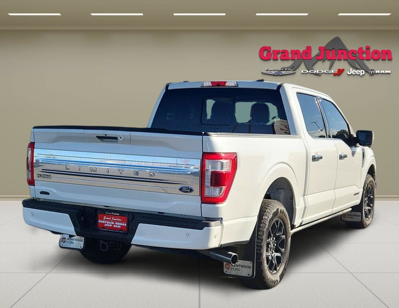 Used 2022 Ford F150 Limited AWD/4WD image 4