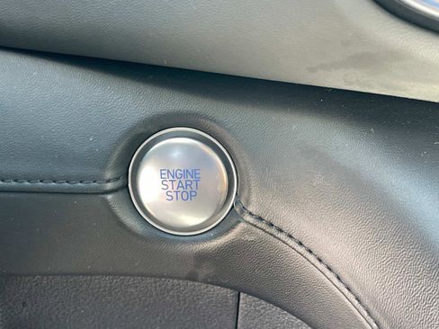 Used 2023 Hyundai Santa Fe Limited image 17