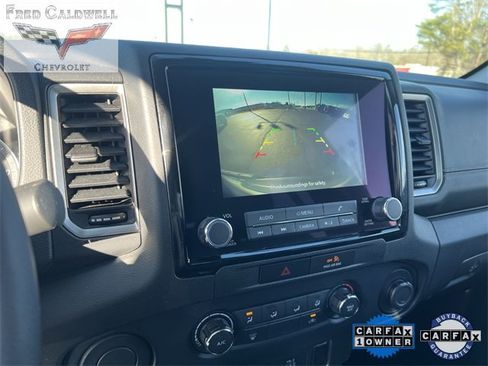 Used 2022 Nissan Frontier SV image 14