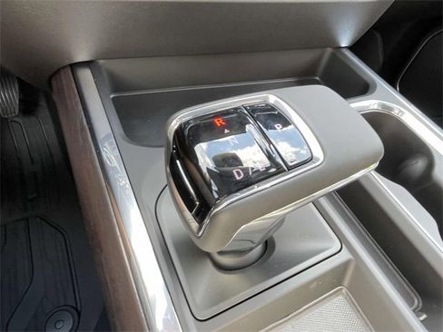 New 2026 GMC Sierra 1500 SLT w/ SLT Premium Plus Package image 15