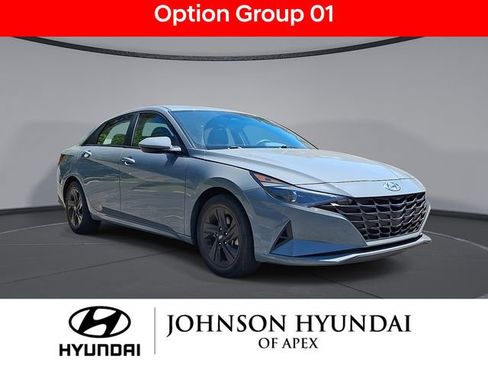 Used 2021 Hyundai Elantra SEL FWD image 1