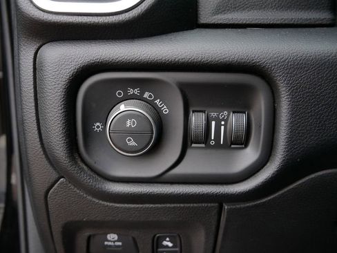 Used 2019 RAM 1500 Big Horn image 22