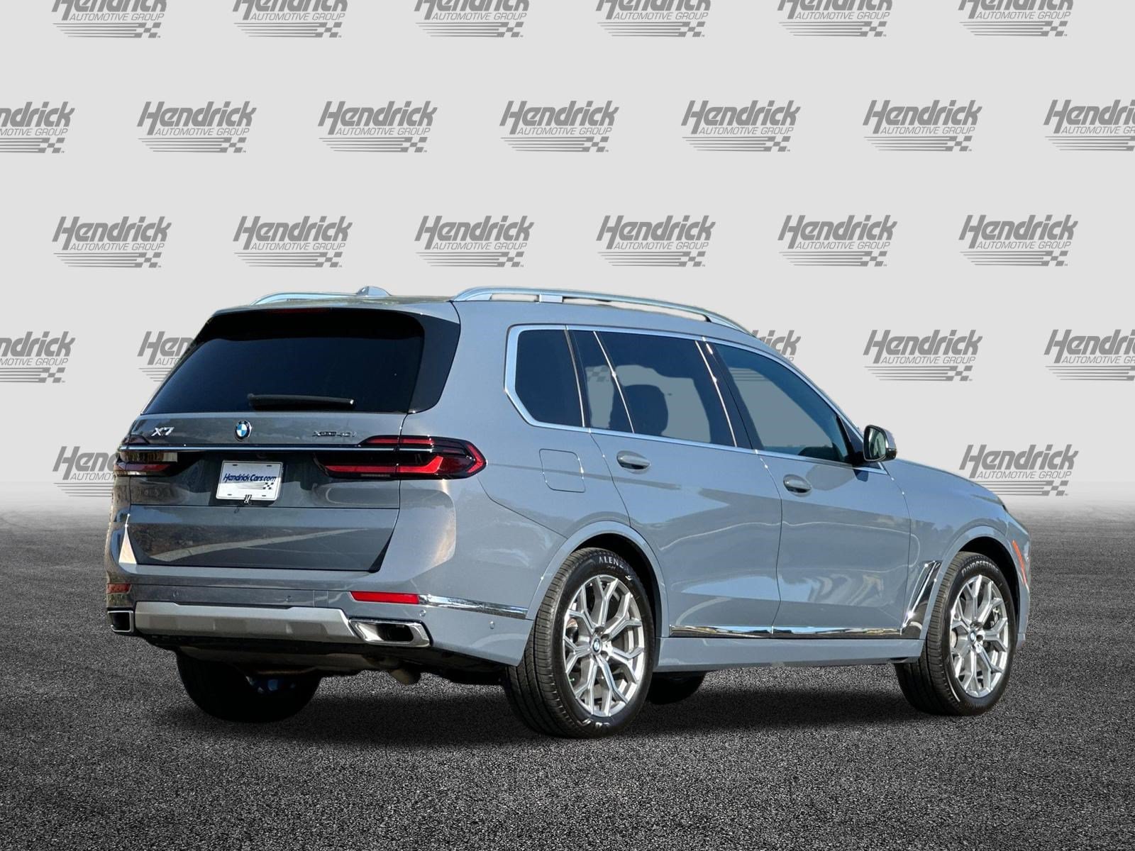 Used 2026 BMW X7 xDrive40i AWD/4WD image 5