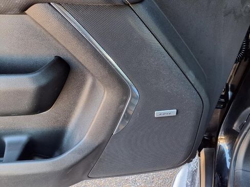 Used 2023 Chevrolet Suburban Premier image 20