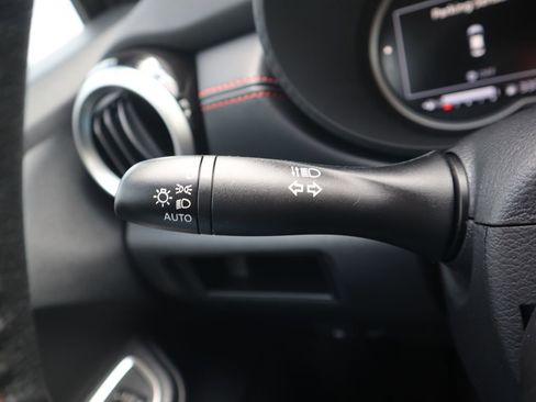 New 2025 Nissan Versa SR w/ Trunk Package image 23