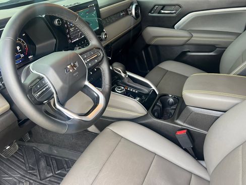 Used 2026 Chevrolet Colorado ZR2 w/ ZR2 Bison Edition image 10