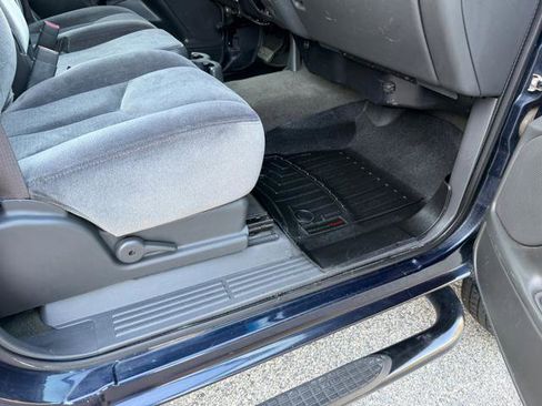 Used 2006 GMC Sierra 2500 SLE w/ Snow Plow Prep Package image 11