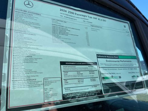 Used 2024 Mercedes-Benz Sprinter 2500 image 2