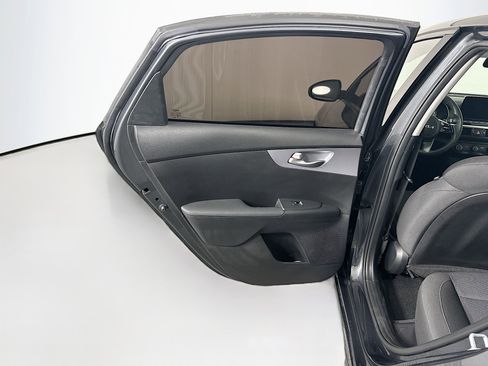 Used 2022 Kia Forte LXS FWD image 25