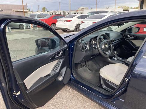 Used 2016 MAZDA MAZDA3 i Sport w/ Preferred Equipment Package image 7