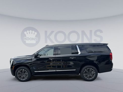 New 2026 GMC Yukon XL Elevation w/ Elevation Premium Package AWD/4WD image 2